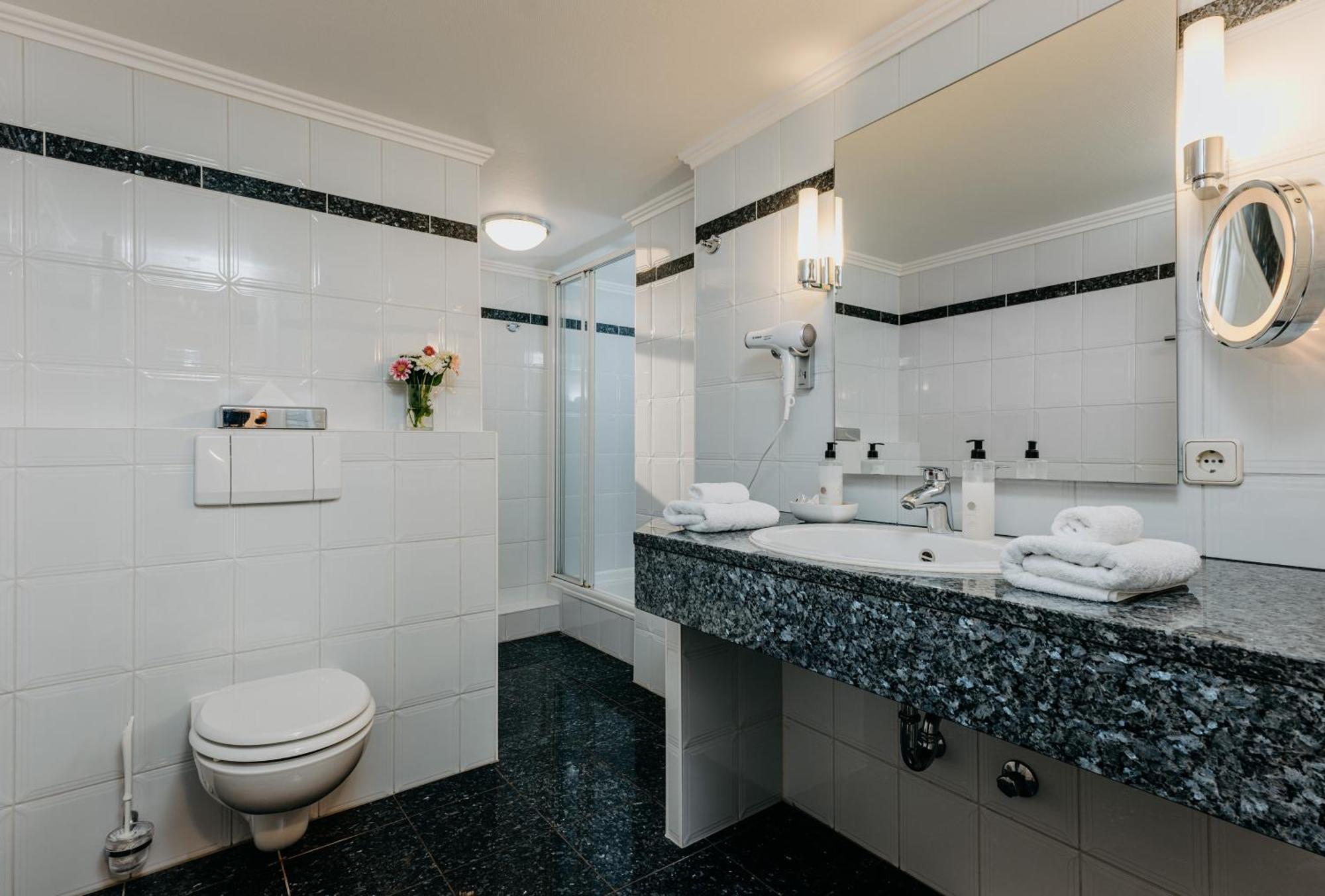Reethueues Hotel 4*